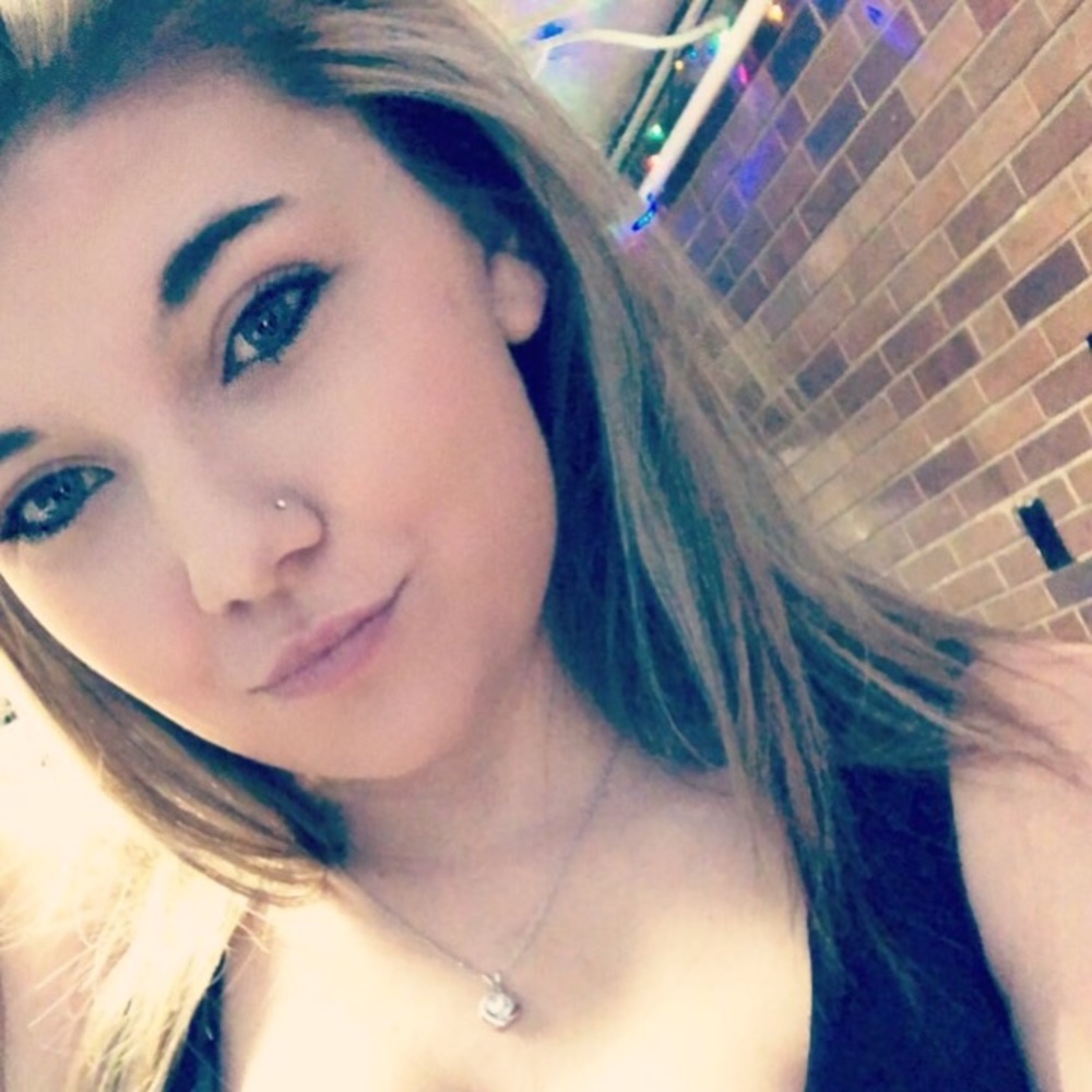 Meet your Posher, Sierra